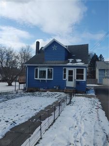 49 South Ave, Hilton, NY, 14468