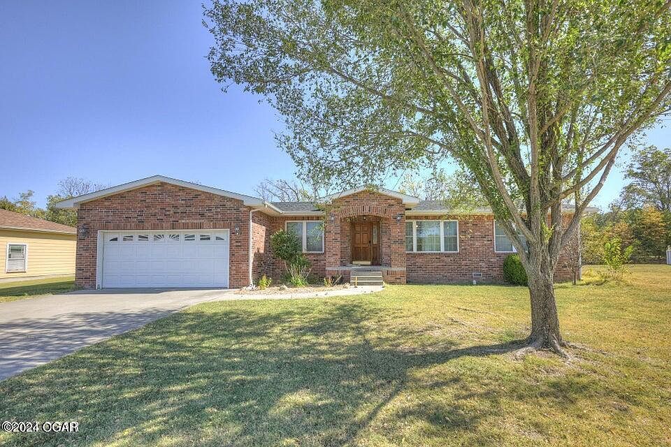 1st image of 4216 University Cir