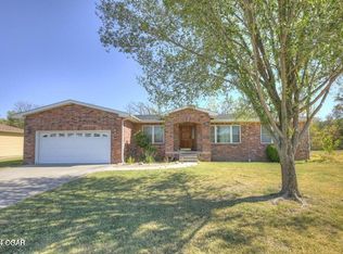 4216 University Cir, Joplin, MO 64801