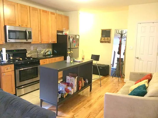 Rented by Living New York | media 35