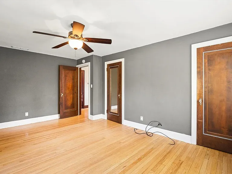 117 N Highland Ave — Photo 14