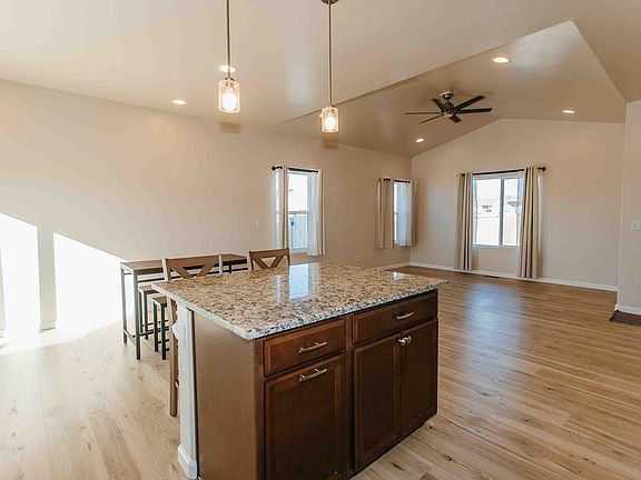 4th image of 1357 Fivemile Creek Ave