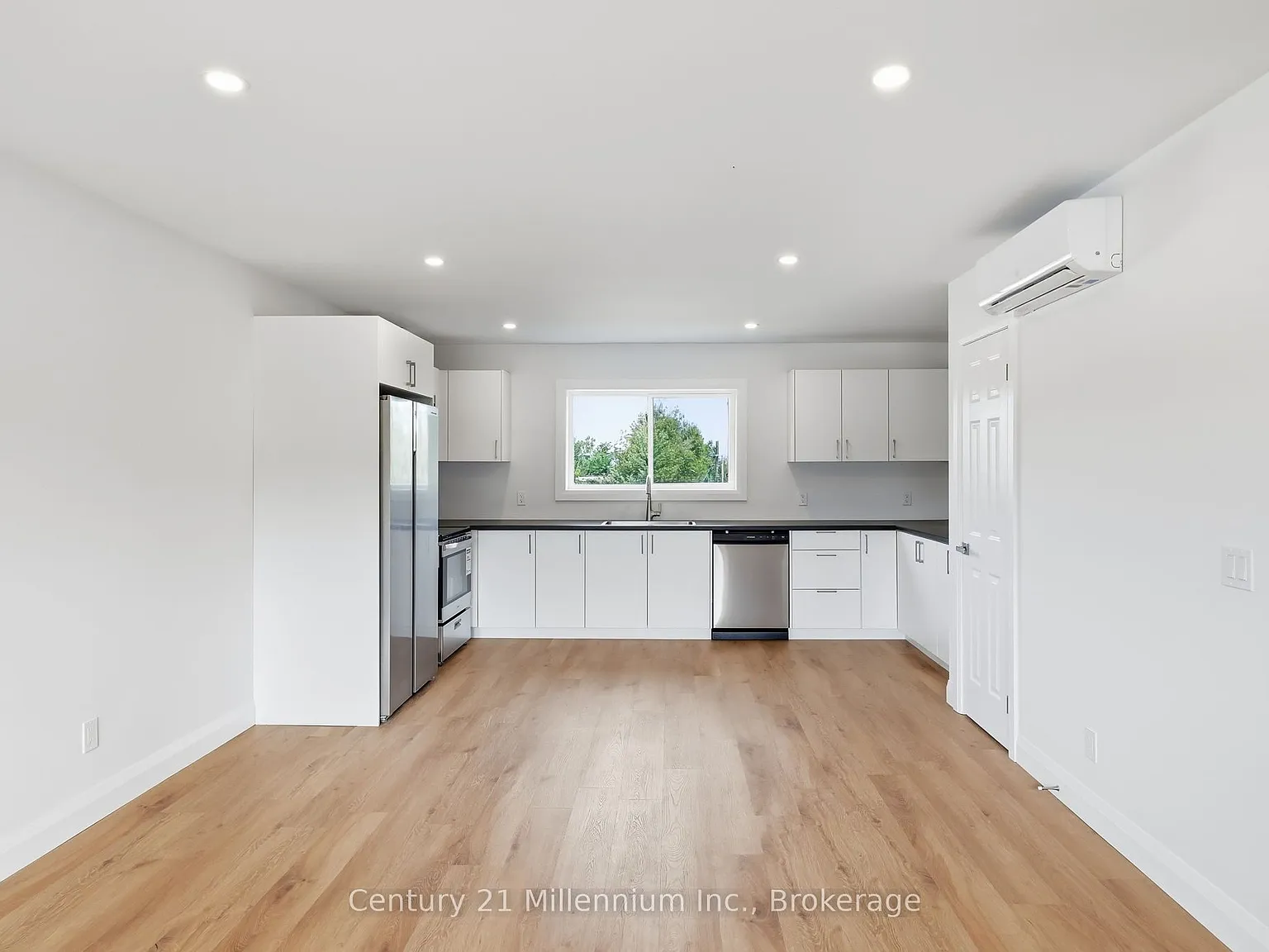 2 bed, $2,350 — Photo 3
