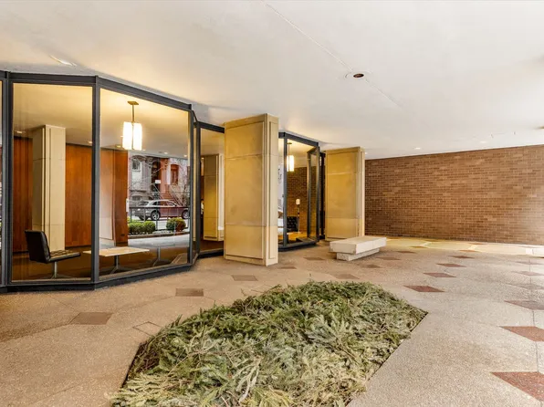 37 West 12th Street image 14 of 16