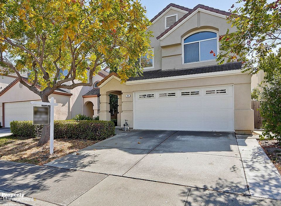1st image of 292 Aspenridge Dr