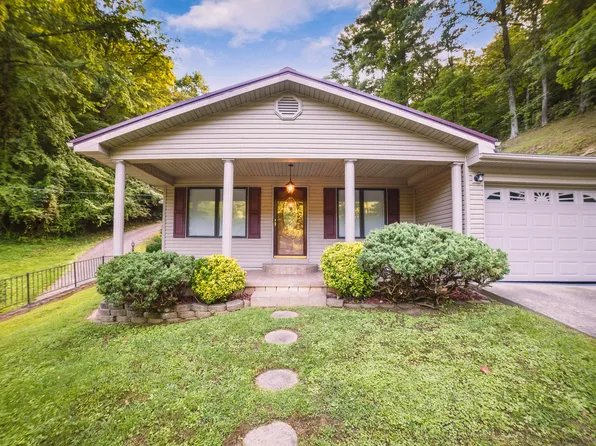 565 Toler Creek Rd, Harold, KY 41635