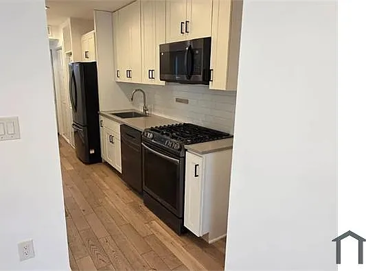 1455 Holbrook St NE — Photo 8