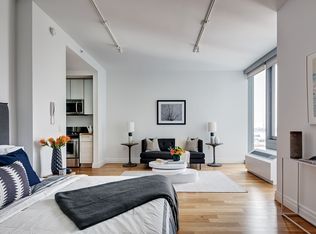 550 W 54th St APT 1712, New York, NY 10019
