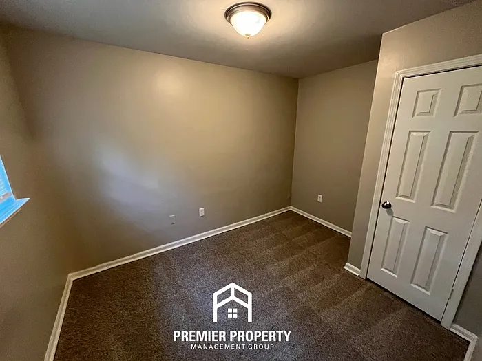4876 Hillbrook Rd — Photo 14