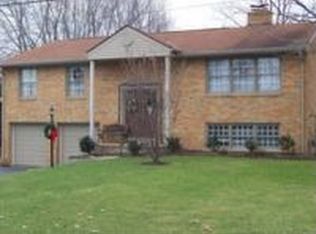 610 Westland Dr, Greensburg, PA 15601