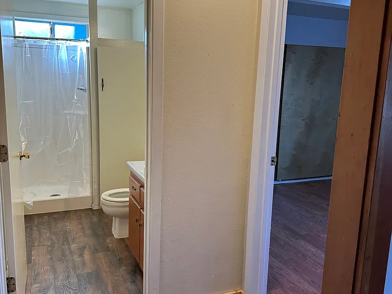 280 Railroad Ave #A — Photo 12