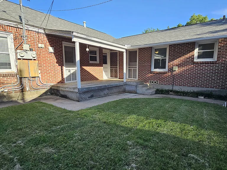 Another view of the private fenced backyard.