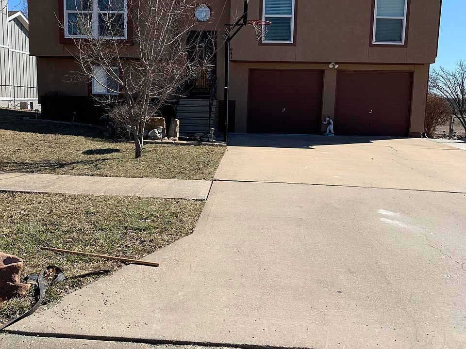 1st image of 641 S Deerfield Dr