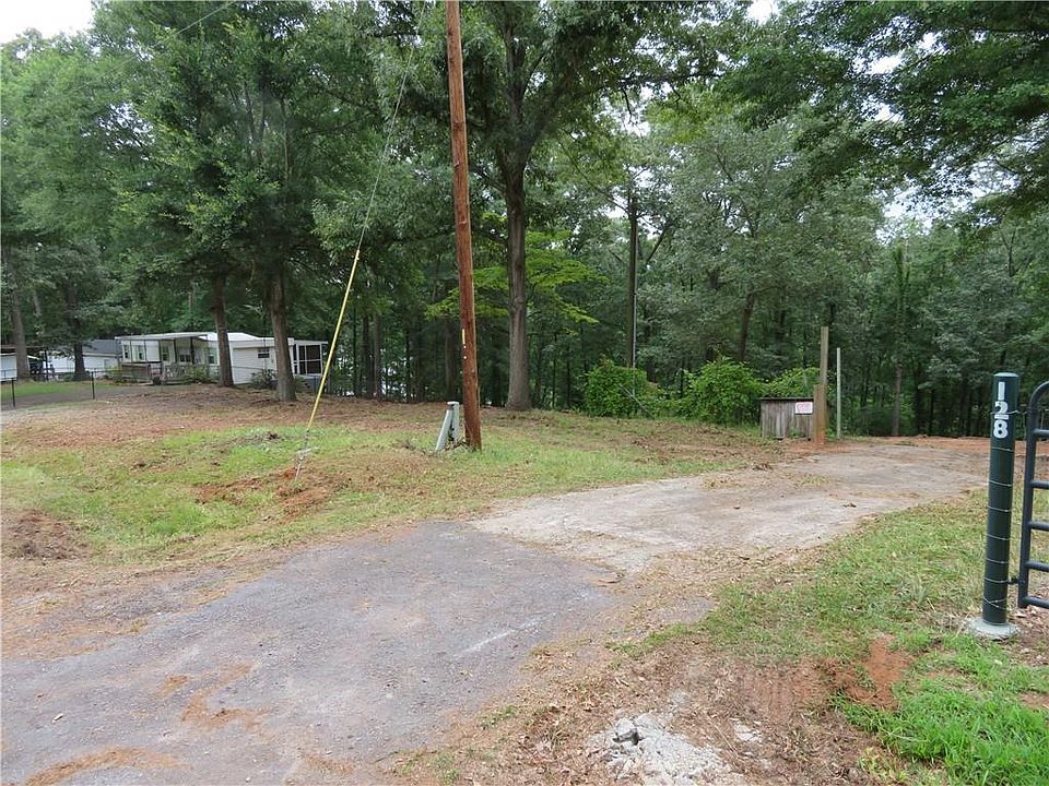 2nd image of 132 Buckhead Dr