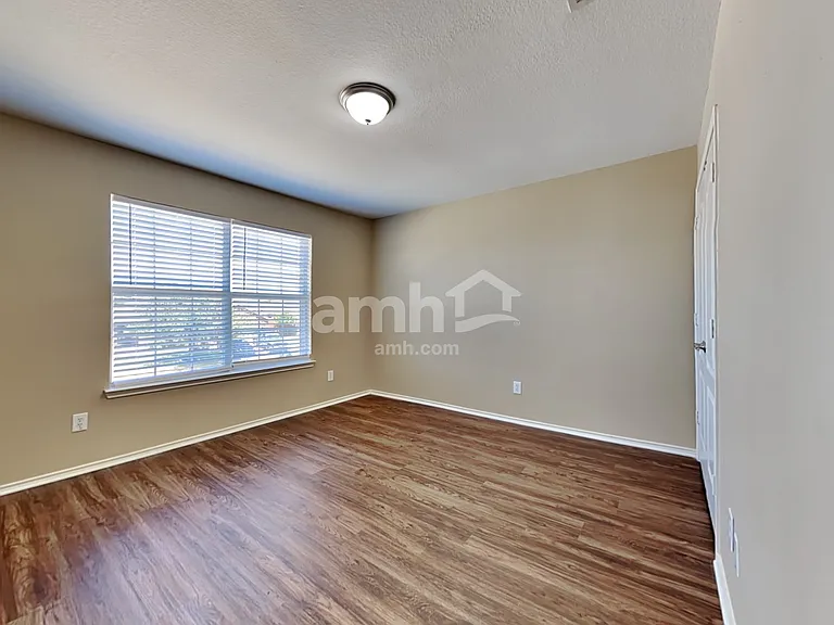 729 Redwing Dr — Photo 19