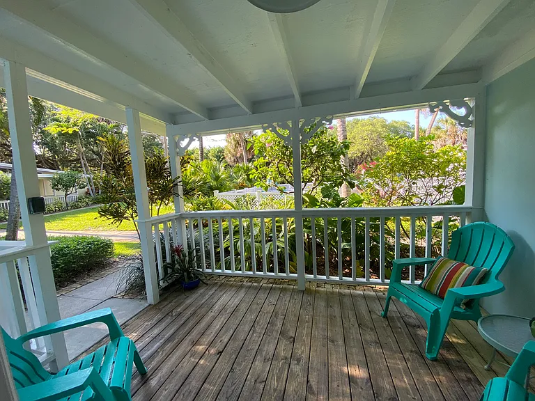 720 Lantana Ln #C — Photo 16