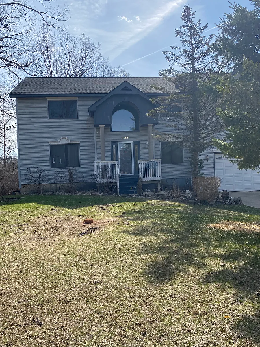 Building Photo - 1160 Lake Lane Dr