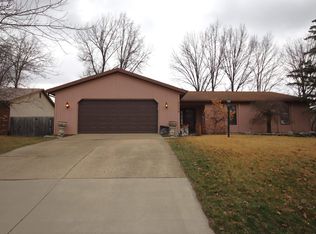 2110 Foxboro Dr, Fort Wayne, IN