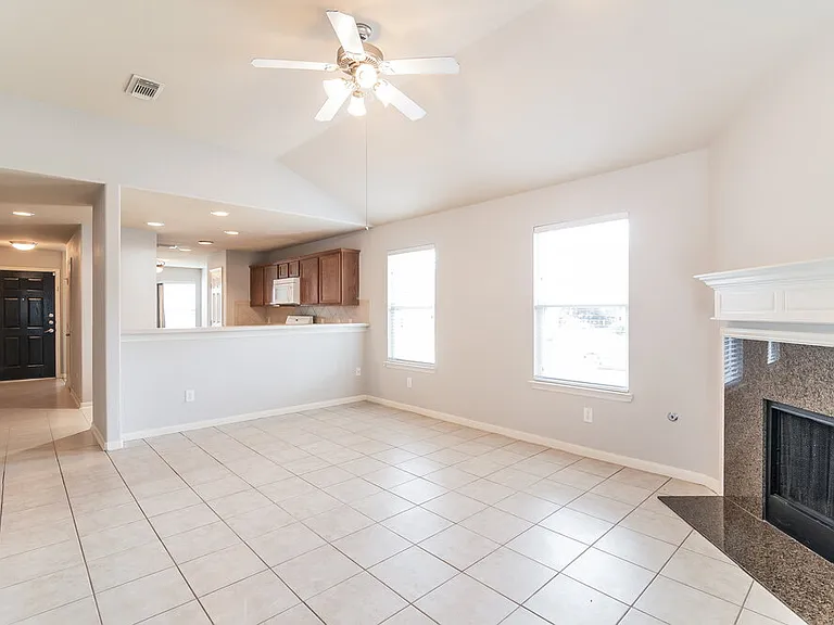 17918 Green Trace Ln — Photo 3