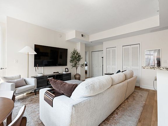4th image of 610 Newark St APT 7A