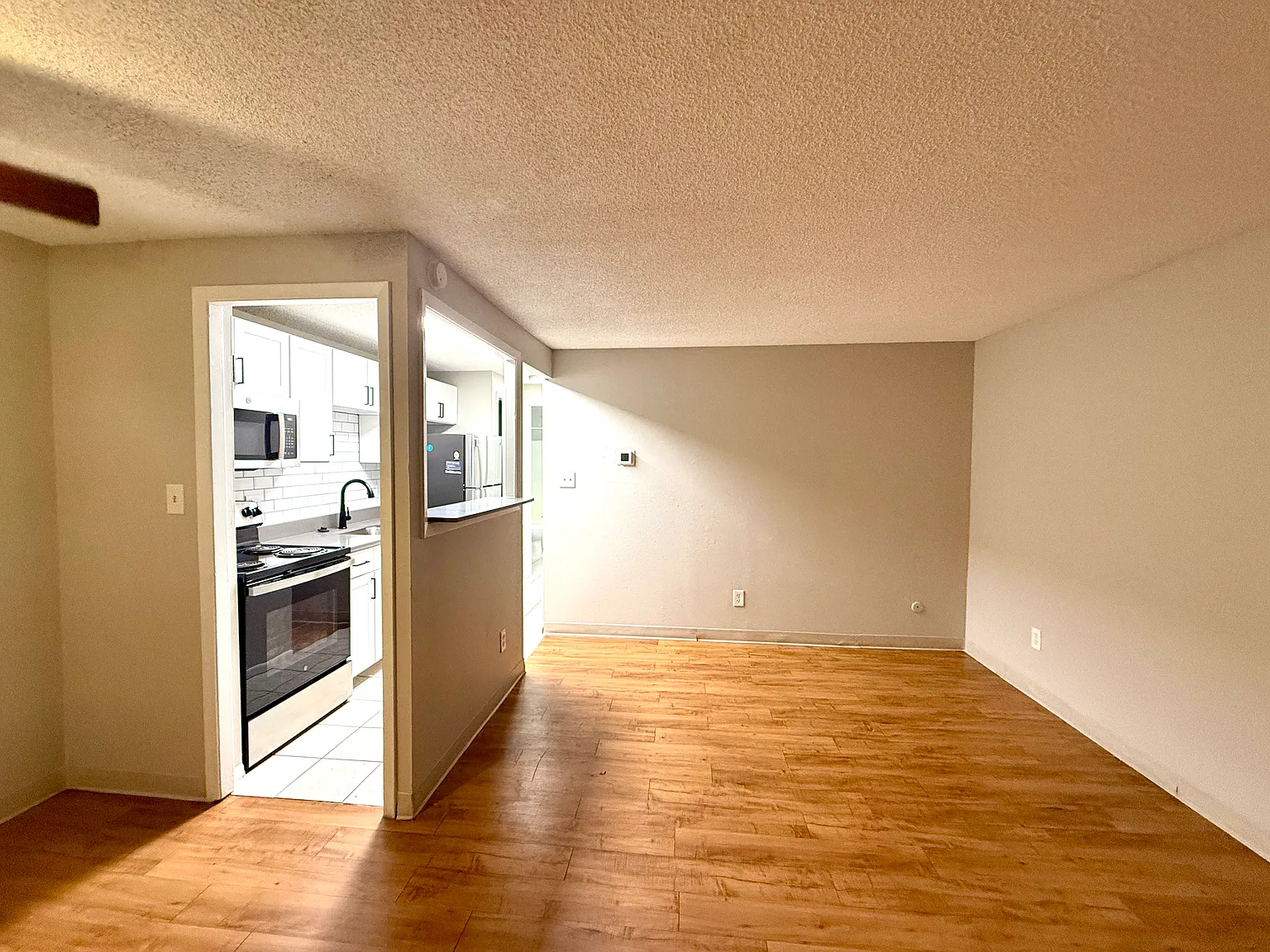 1 bed, 625 sqft, $1,049 — Photo 4