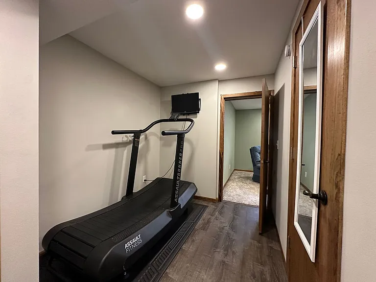 868 N Edge Trl — Photo 15
