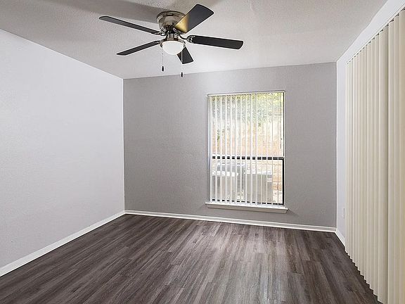 3rd image of 2900 S 1st St APT 4110