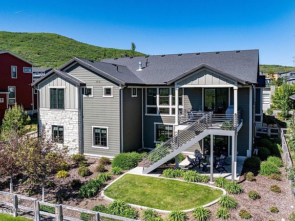 3rd image of 2602 Piper Way