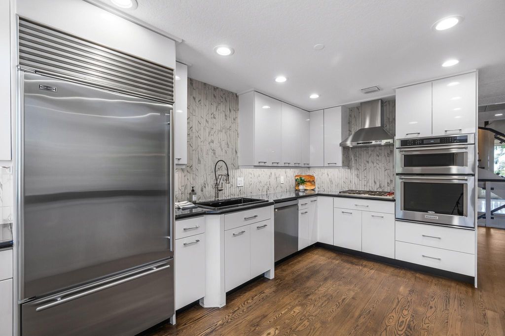 1796 Bay Drive #1796, photo 8
