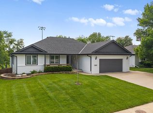 15821 N 2nd St, Bennington, NE 68007