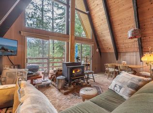50588 Hemlock Ct, Soda Springs, CA