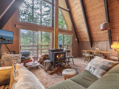 50588 Hemlock Ct, Soda Springs, CA, 95728