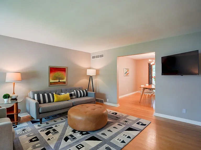 4018 Paunack Ave — Photo 5