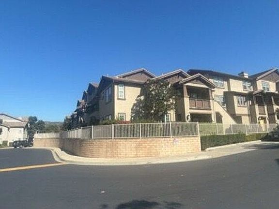 5th image of 16934 Laurel Hill Ln Unit 154