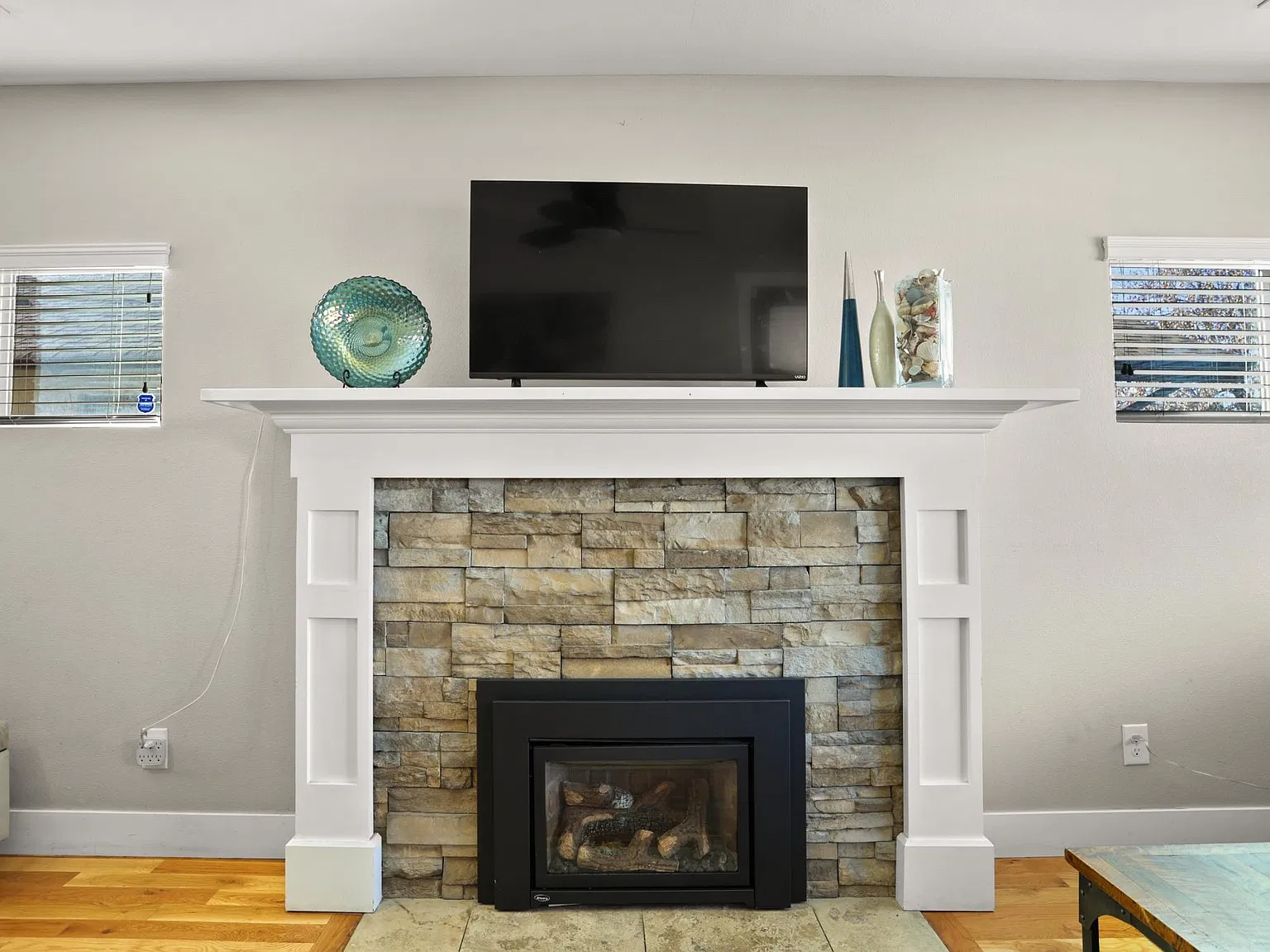 2764 W Denver Pl — Photo 4