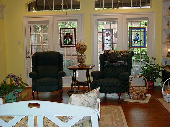 5th image of 3307 Redwood Lake Dr