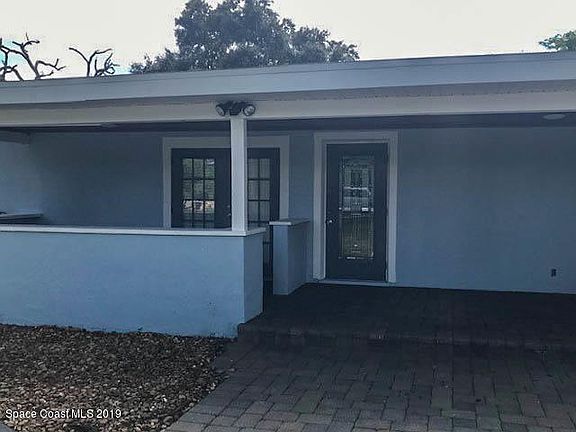 4th image of 825 Indianola Dr