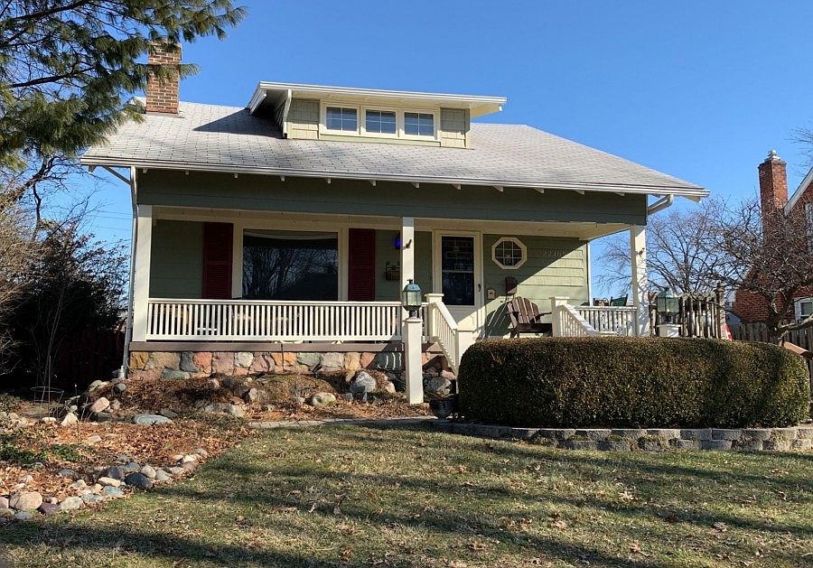 1st image of 22465 Pointe Dr