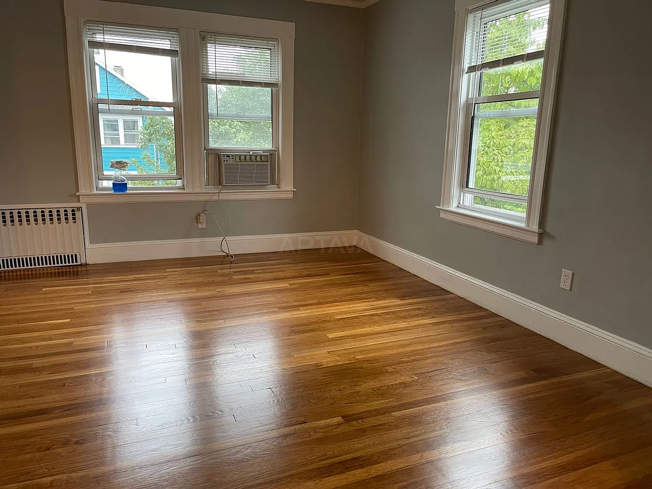2 bed, 900 sqft, $2,550 — Photo 3