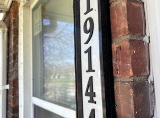 19144 Moross Rd, Detroit, MI 48224
