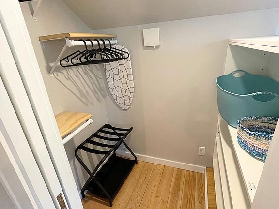 5th image of 1016 Francis Ave #1/2