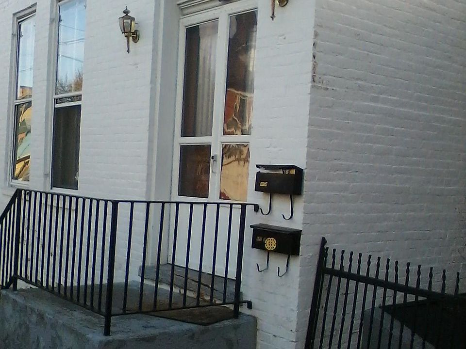 Building Photo 4