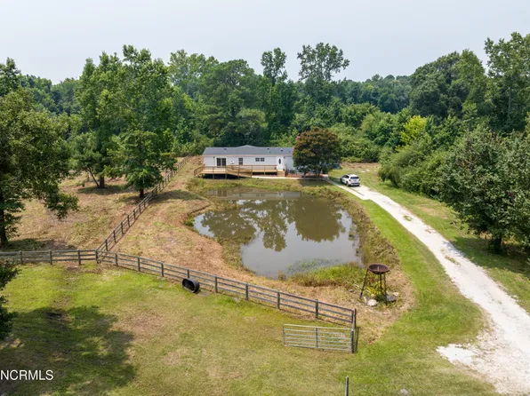 2488 S Nc 41 Highway, Chinquapin, NC 28521