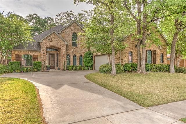 1st image of 7908 Country Oak Dr