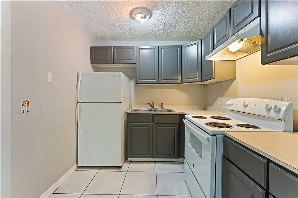 2 bed, 2.0 bath, 1068 sqft, $1,450 — Photo 3