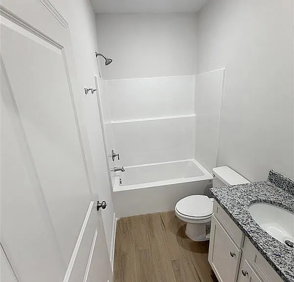 4225 Owen Pkwy #THE SQUARE AT MILL C — Photo 8