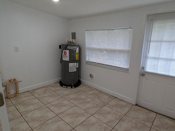 4th image of 4100 Alpine Ln