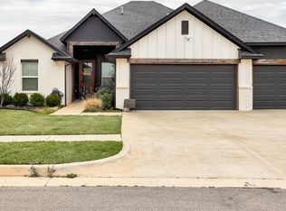 4600 Mustang Park Blvd, Mustang, OK 73064