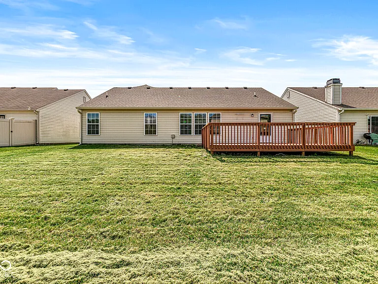 2747 Foxbriar Pl — Photo 31