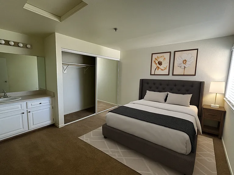 Emerald Pointe — Photo 20